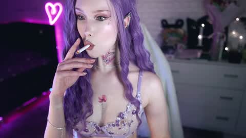 Izzy    online show from 01.07.25