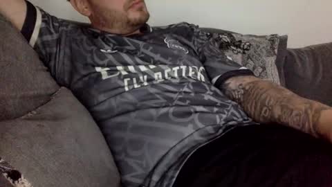 Snapshot of ukboy08x chatting on 09.20.25 ukboy08x online show from 09.20.25