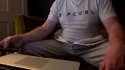 ukclive online show from 02.09.25