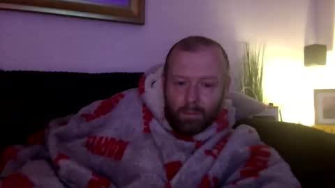 ukmatty3 online show from 10.20.25