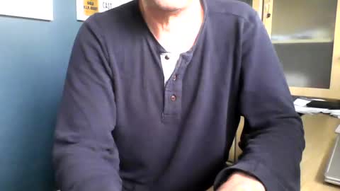 Snapshot of ukshowall chatting on 02.23.25 mark online show from 02.23.25