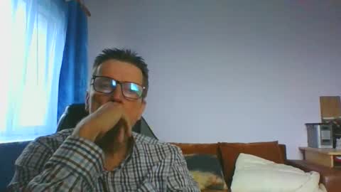 ulmeni4 online show from 11.30.25