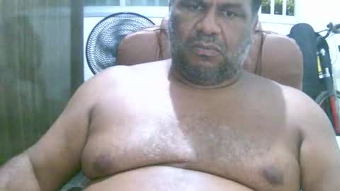 Snapshot of ulmo_br chatting on 03.08.25 ulmo_br online show from 03.08.25