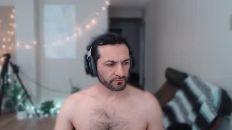 ultratoaster online show from 01.11.25