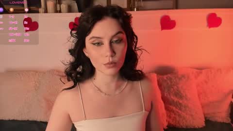 Una  online show from 02.11.26