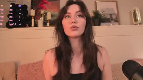 Una  online show from 05.16.26