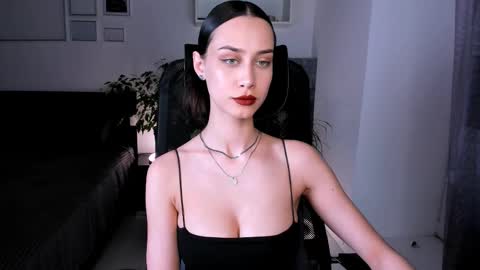 Snapshot of unaericaabistrong chatting on 02.12.25 unaericaabistrong online show from 02.12.25