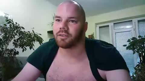Snapshot of uncut_strong chatting on 05.27.26 Uncut Strong online show from 05.27.26