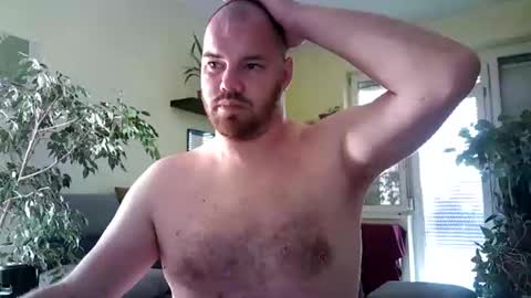 Snapshot of uncut_strong chatting on 05.28.26 Uncut Strong online show from 05.28.26