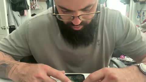 Snapshot of uncutbeard129840 chatting on 10.20.25 uncutbeard129840 online show from 10.20.25