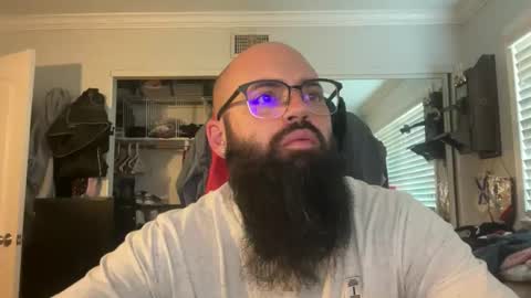 Snapshot of uncutbeard129840 chatting on 10.23.25 uncutbeard129840 online show from 10.23.25