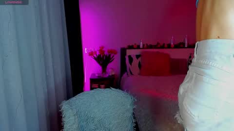 Under The Skin online show from 03.09.25