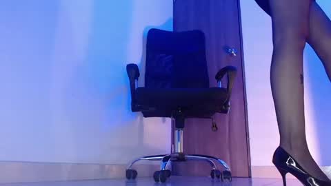   online show from 04.16.26