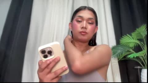 Lily online show from 05.25.26