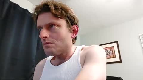 Snapshot of undress_me_ chatting on 02.13.25 undress me online show from 02.13.25