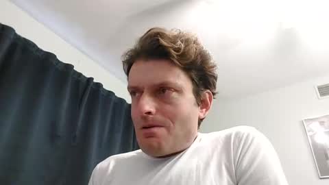 Snapshot of undress_me_ chatting on 02.17.25 undress me online show from 02.17.25