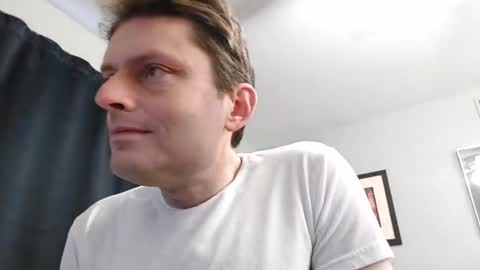 Snapshot of undress_me_ chatting on 03.10.25 undress me online show from 03.10.25