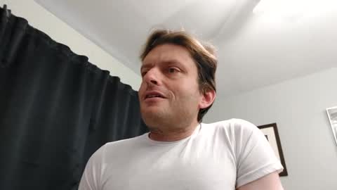 Snapshot of undress_me_ chatting on 10.09.25 undress me online show from 10.09.25