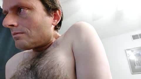 Snapshot of undress_me_ chatting on 10.12.25 undress me online show from 10.12.25