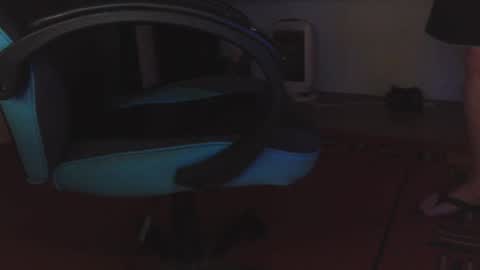 Snapshot of ungcouple21 chatting on 01.04.25 ungcouple21 online show from 01.04.25