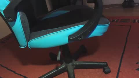 Snapshot of ungcouple21 chatting on 01.19.25 ungcouple21 online show from 01.19.25