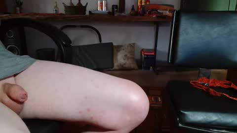 Snapshot of ungcouple21 chatting on 10.12.25 ungcouple21 online show from 10.12.25