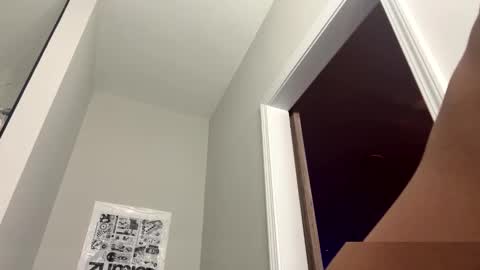 Snapshot of uniqecho chatting on 10.19.25 uniqecho online show from 10.19.25