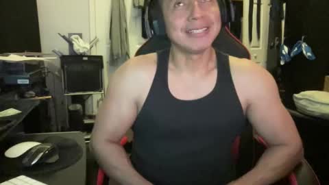 Snapshot of unlobitooenwallstreet chatting on 12.24.24 unlobitooenwallstreet online show from 12.24.24