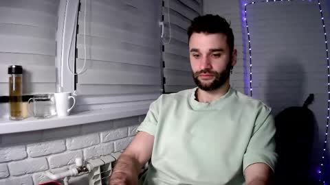 Snapshot of unnknow2024 chatting on 04.21.26 SlavaVibes online show from 04.21.26