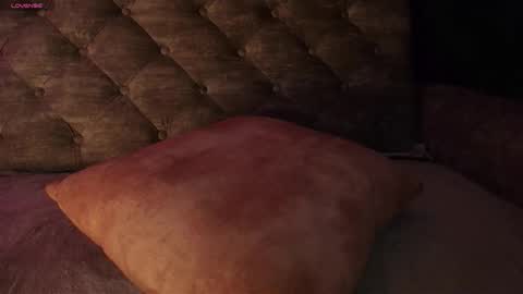 Snapshot of unu_nai chatting on 10.12.25 new INSTA   online show from 10.12.25