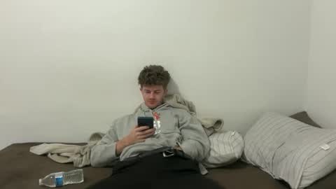 Snapshot of unverifiedbwc chatting on 04.25.26 Stepbro online show from 04.25.26