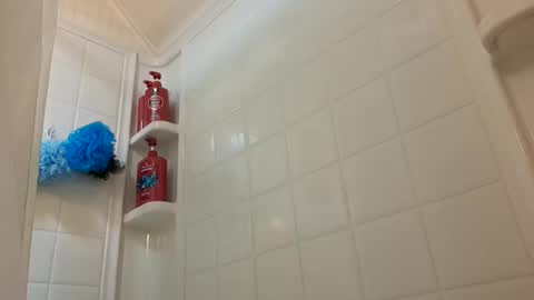 Snapshot of upforanything27 chatting on 12.25.24 upforanything27 online show from 12.25.24