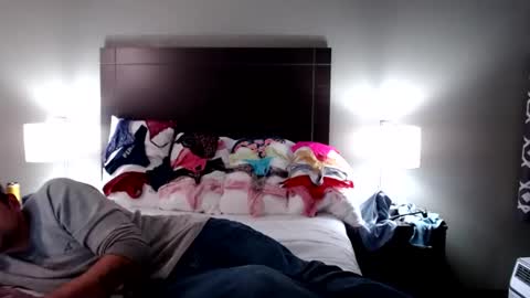 Snapshot of upforanything27 chatting on 01.27.25 upforanything27 online show from 01.27.25