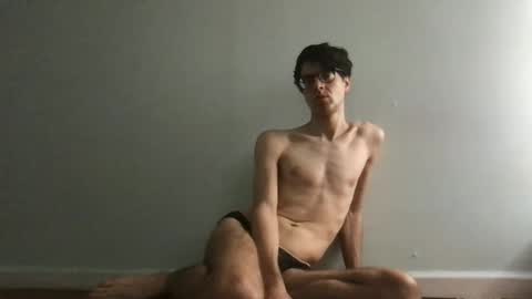 Snapshot of upsetboy chatting on 09.21.25 deaf mute boy online show from 09.21.25