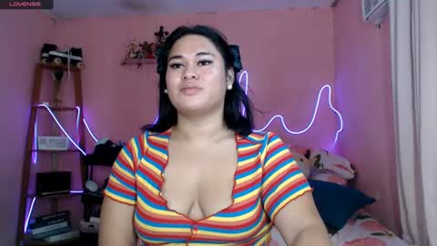 Snapshot of ur_baby_rebbecca chatting on 07.02.26 SINGLE online show from 07.02.26