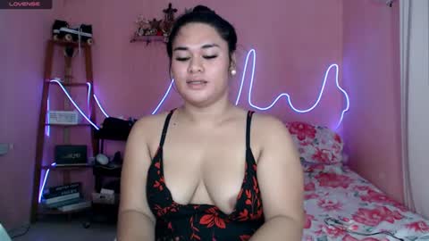 Snapshot of ur_baby_rebbecca chatting on 07.07.26 SINGLE online show from 07.07.26