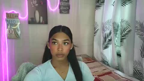 ur_dazzlingmorenaxx online show from 03.26.26