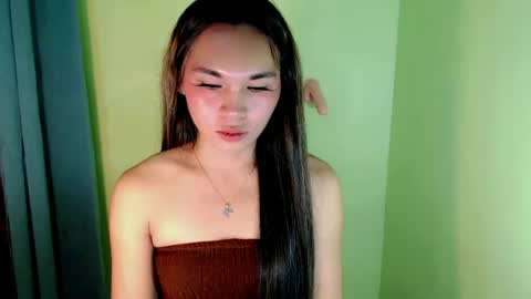 QUEENSY online show from 02.25.25