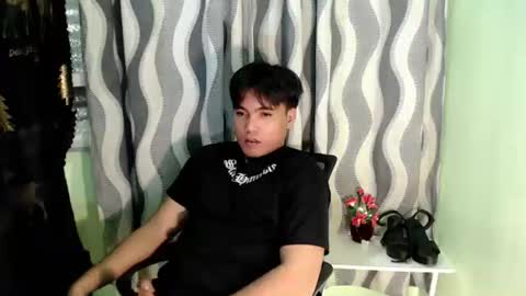 Snapshot of ur_jadelover chatting on 06.16.26 JADE online show from 06.16.26