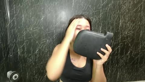 Snapshot of ur_prettychelsie18 chatting on 05.16.26 ur_prettychelsie18 online show from 05.16.26
