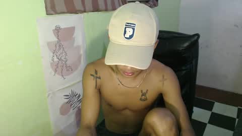 Snapshot of ur_raffy chatting on 02.13.25 ur_raffy online show from 02.13.25