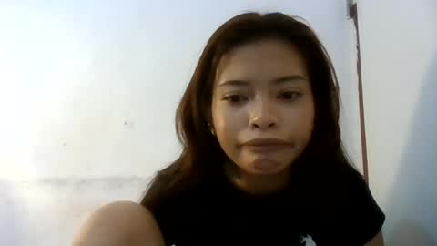 Snapshot of urasian_baby143 chatting on 07.21.26 Muwaa online show from 07.21.26