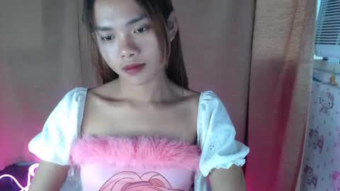 Snapshot of urasian_crisa chatting on 09.16.25 urasian_crisa online show from 09.16.25
