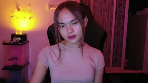 Snapshot of urasian_crisa chatting on 10.13.25 urasian_crisa online show from 10.13.25