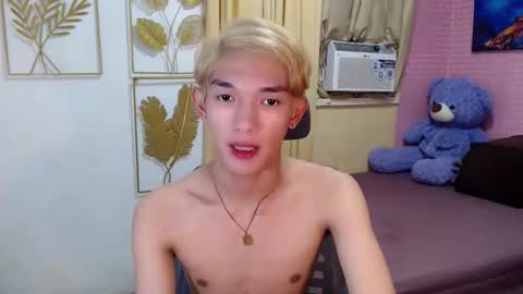 urasian_john20 online show from 04.11.26