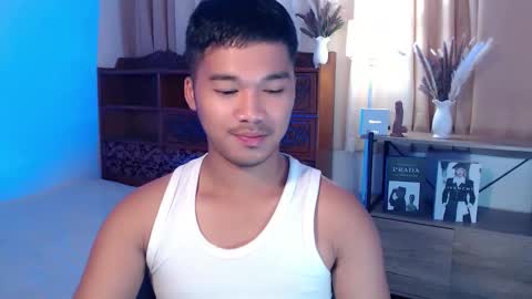 Snapshot of urasian_jpxx chatting on 04.10.26 JAMES online show from 04.10.26