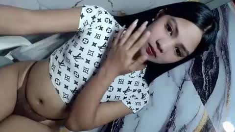 Snapshot of urasian_latinaxxx chatting on 06.25.26 urasian_latinaxxx online show from 06.25.26