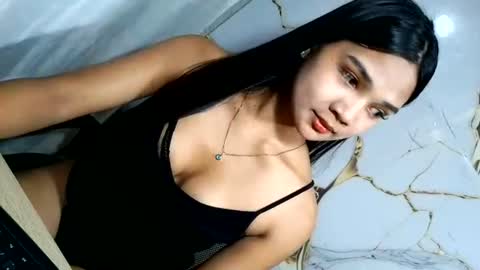 Snapshot of urasian_latinaxxx chatting on 07.01.26 urasian_latinaxxx online show from 07.01.26