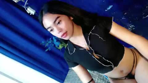 Snapshot of urasiangirl01 chatting on 02.25.26 yesha online show from 02.25.26