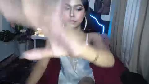 Snapshot of urasians_cummer chatting on 01.29.25 Pau online show from 01.29.25